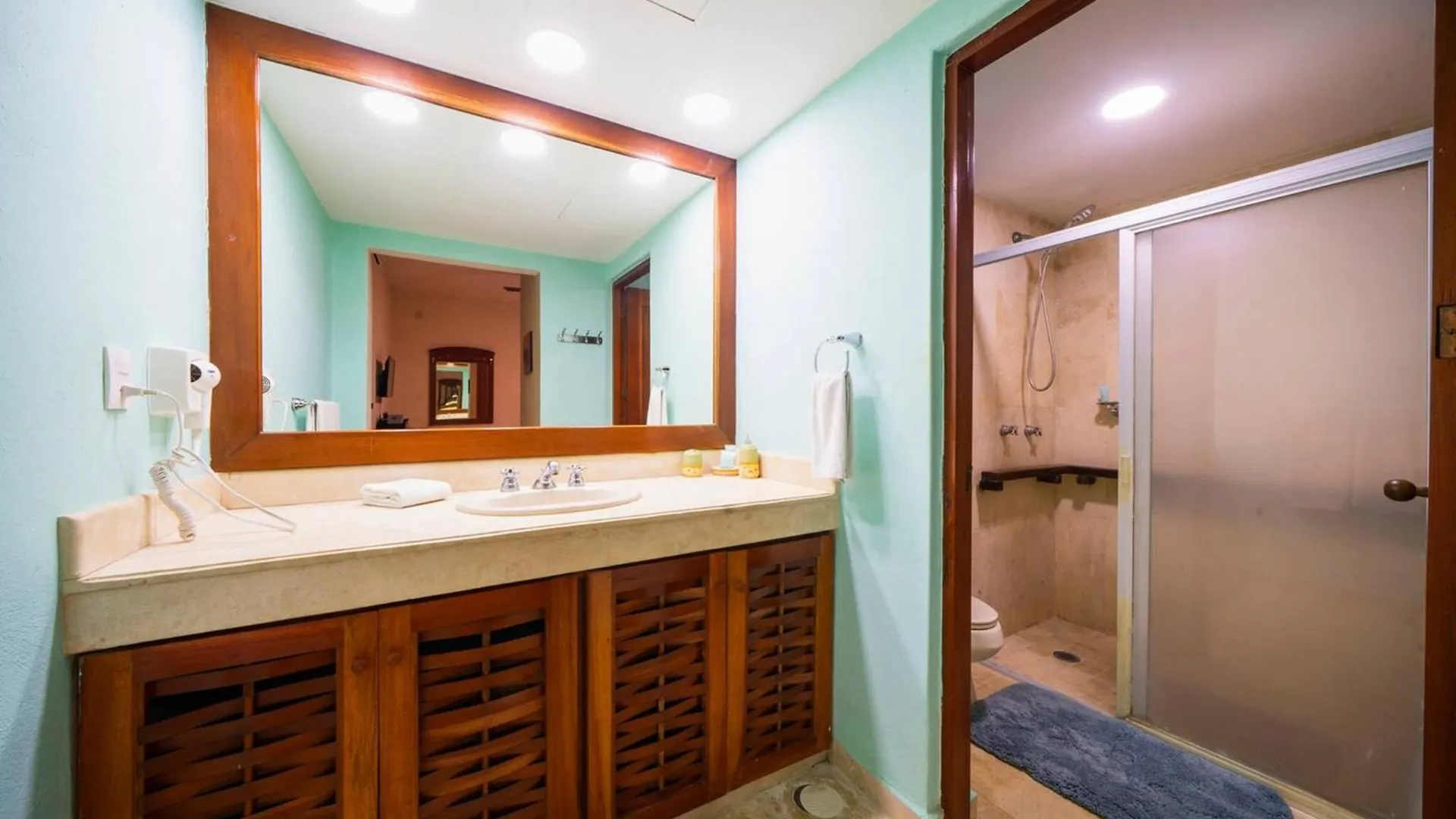 度假居 2 Bedroom Condo At Playacar, Chac Ha Condos - Rana Loca By Nasplaya